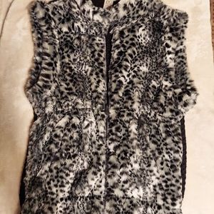 Reversible vest